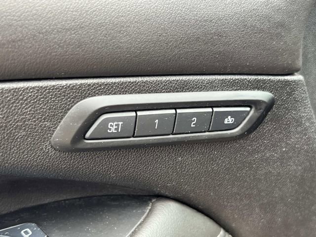Used 2017 Buick LaCrosse Essence FWD image 21