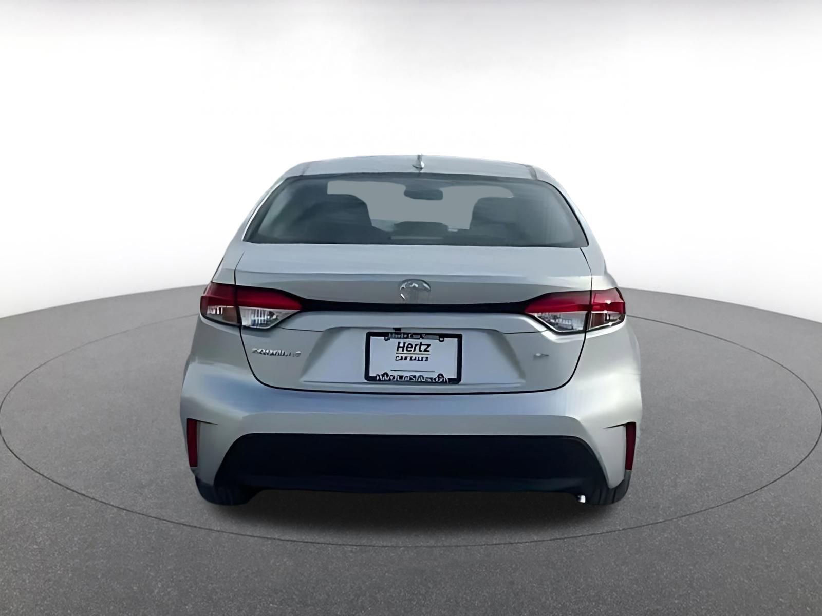 Used 2025 Toyota Corolla LE image 11