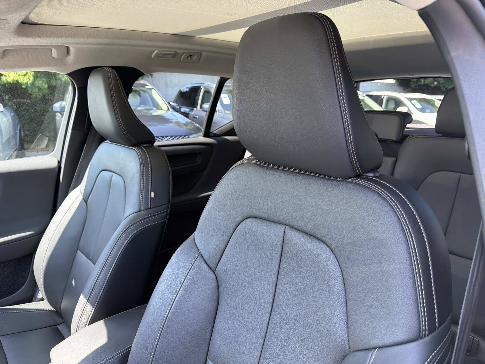 New 2026 Volvo XC40 B5 Ultra w/ Climate Package AWD/4WD image 19