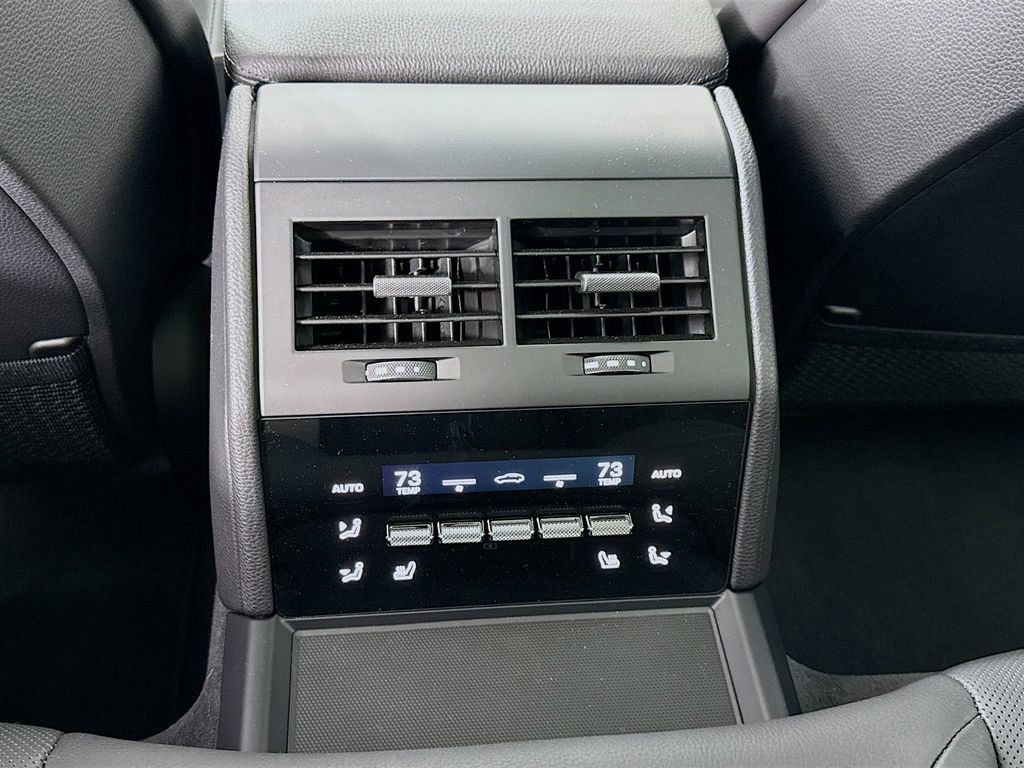 Certified 2025 Porsche Panamera image 27