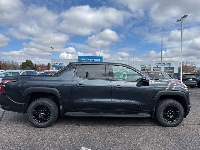 New 2026 Chevrolet Silverado EV LT AWD/4WD image 10