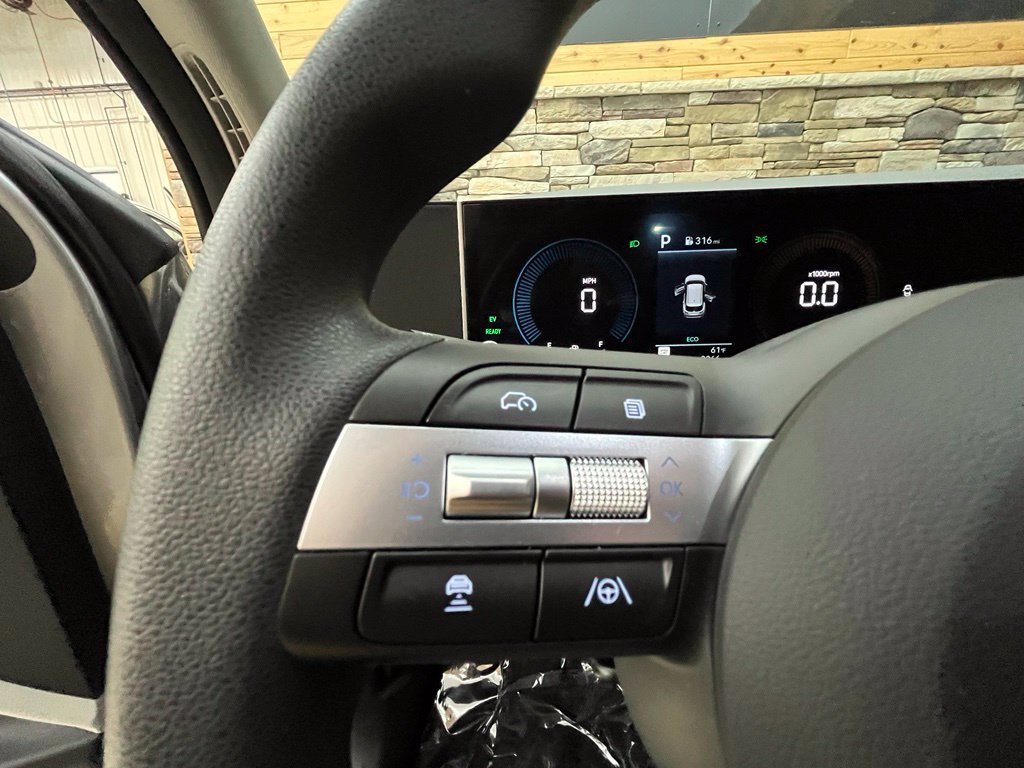 Used 2026 Hyundai Tucson SEL AWD/4WD image 32