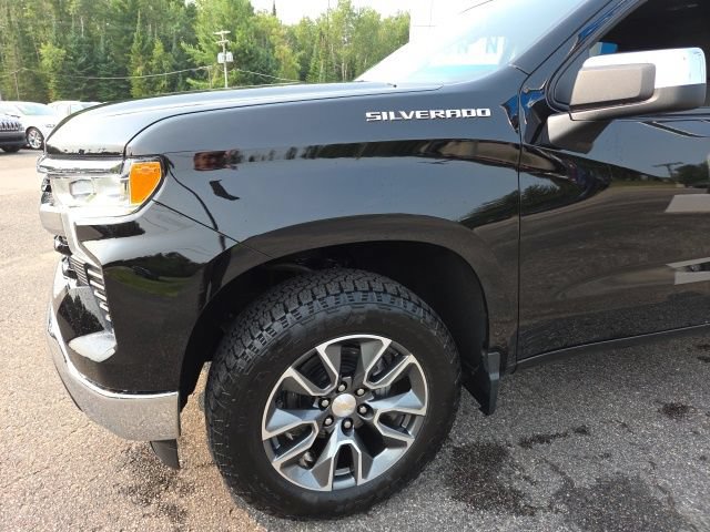 Used 2024 Chevrolet Silverado 1500 LT AWD/4WD image 35