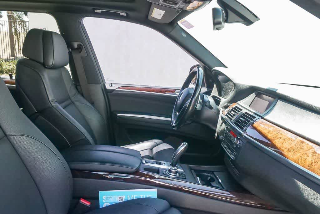 Used 2012 BMW X5 xDrive50i AWD/4WD image 16