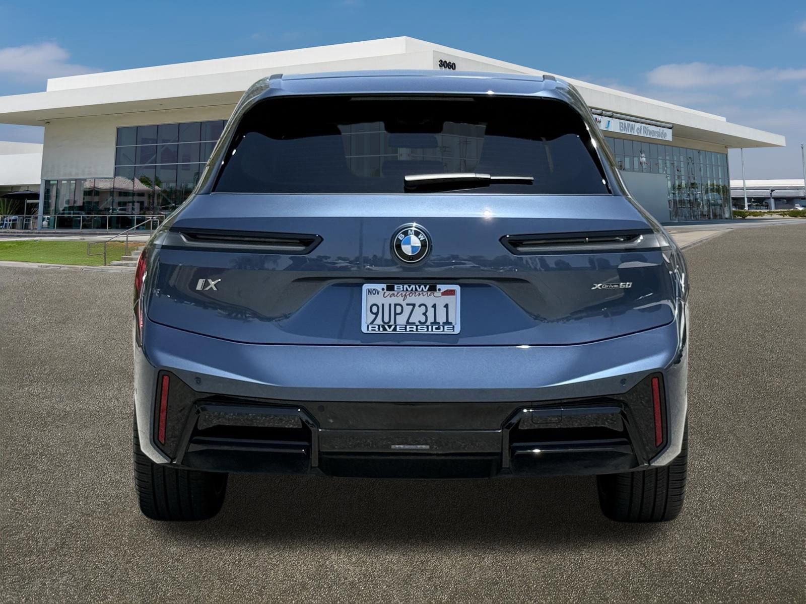 Used 2026 BMW iX xDrive60 w/ M Sport Package AWD/4WD image 9