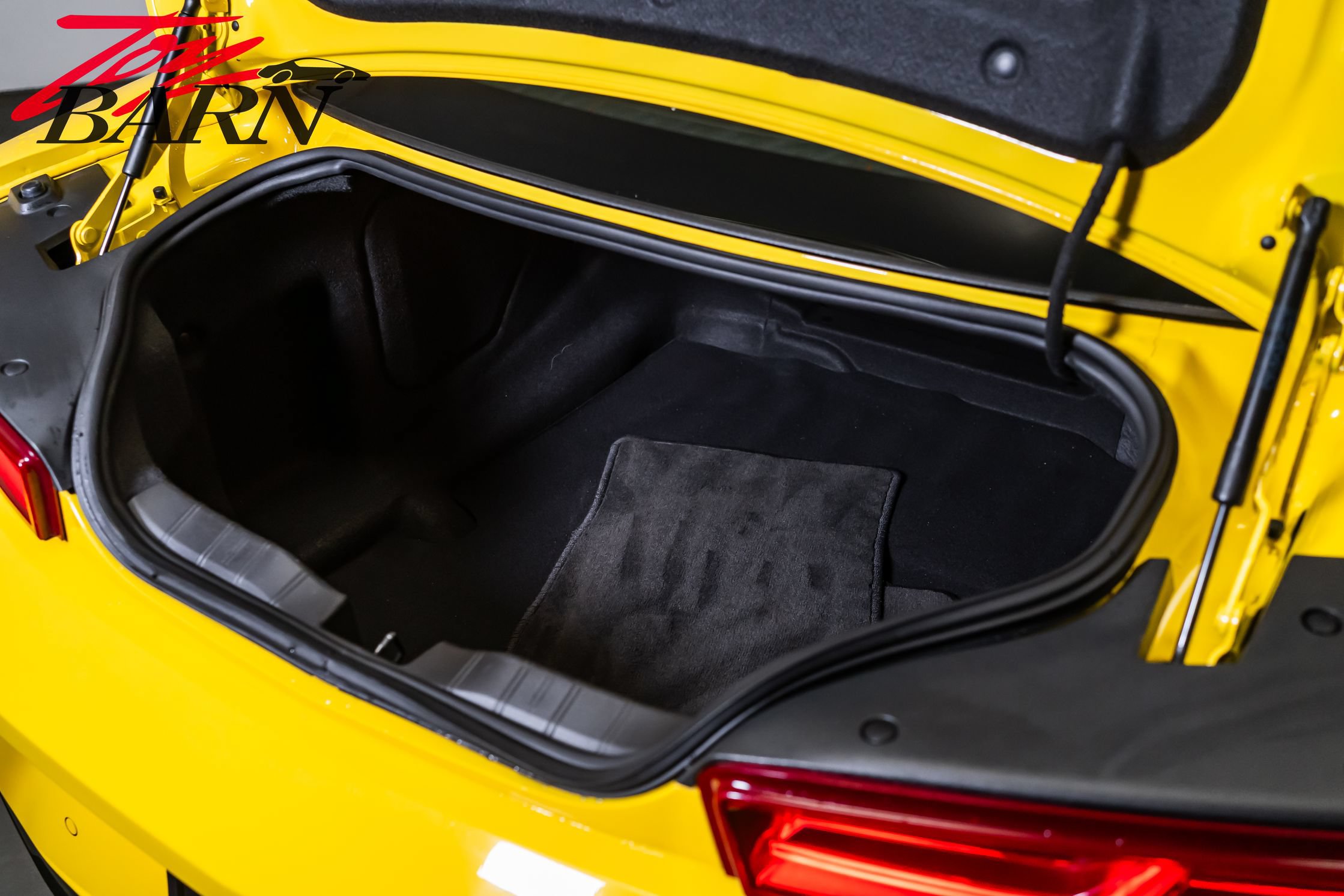 Used 2016 Chevrolet Camaro SS RWD image 46