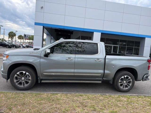 Used 2025 Chevrolet Silverado 1500 High Country w/ Technology Package AWD/4WD image 6