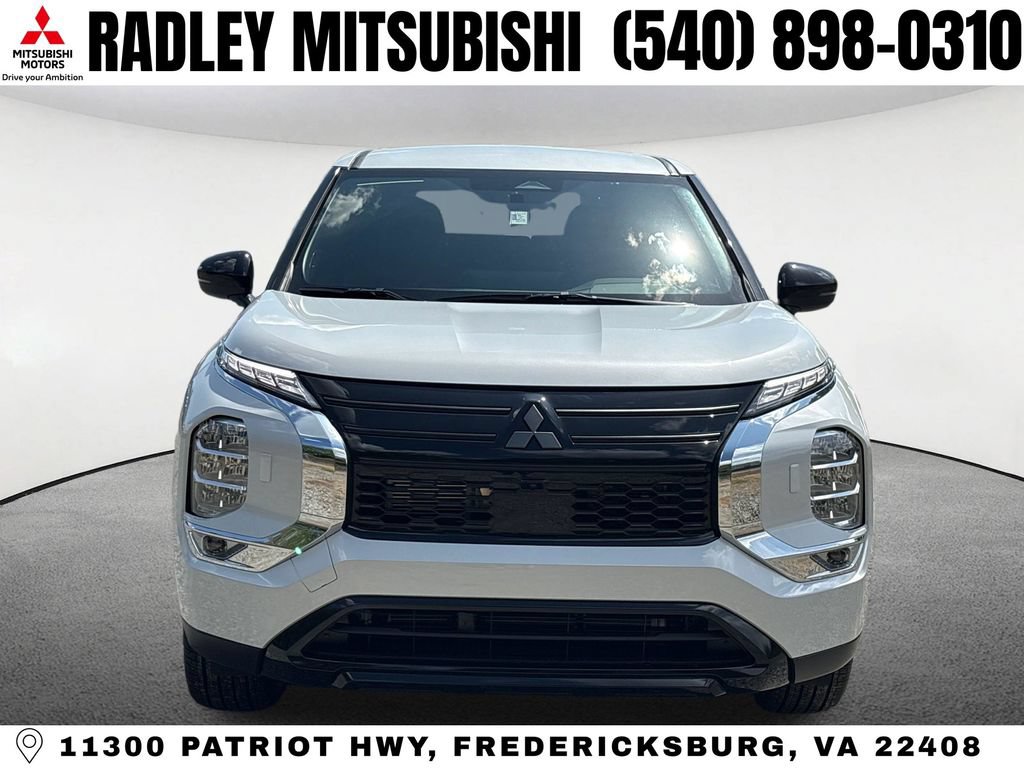 New 2026 Mitsubishi Outlander LE AWD/4WD image 23