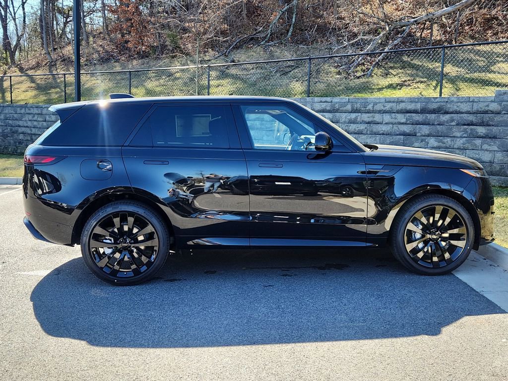 New 2026 Land Rover Range Rover Sport Dynamic SE AWD/4WD image 11