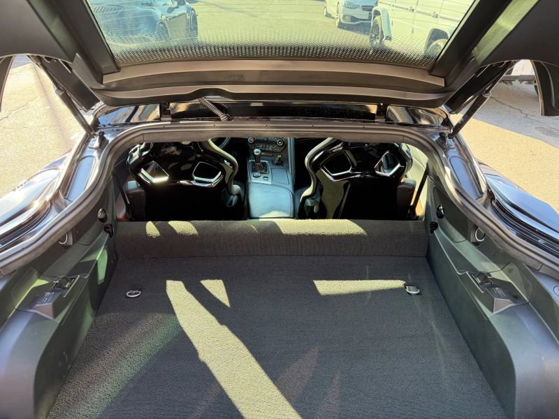 Used 2015 Chevrolet Corvette Z06 w/ 3LZ Preferred Equipment Group image 15