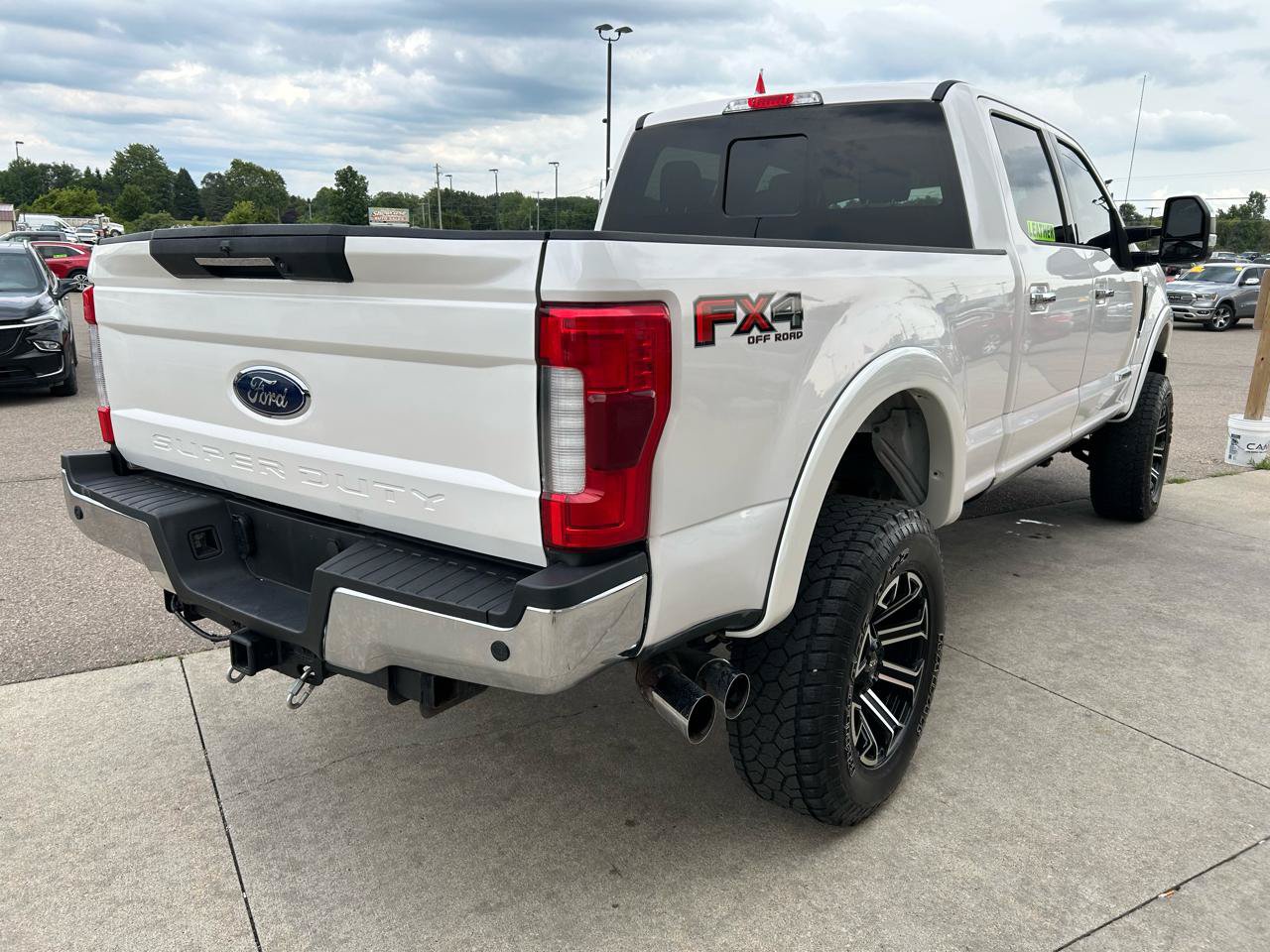 Used 2019 Ford F250 Lariat w/ Lariat Ultimate Package AWD/4WD image 5