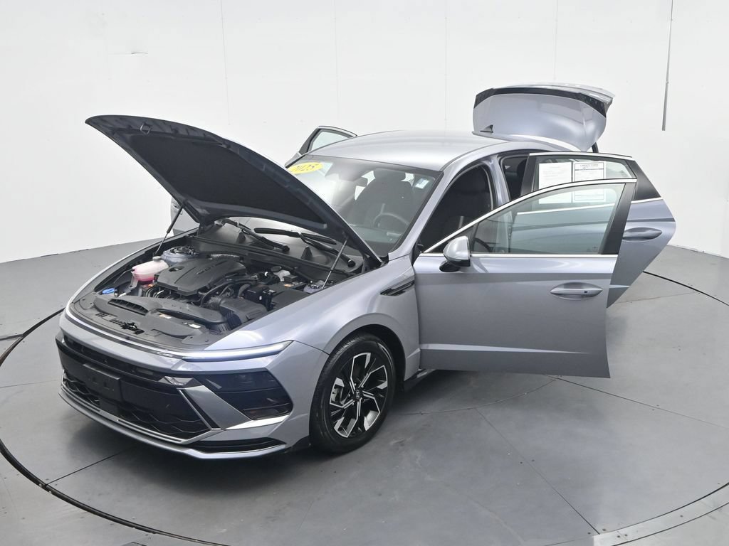 Used 2025 Hyundai Sonata SEL FWD image 49
