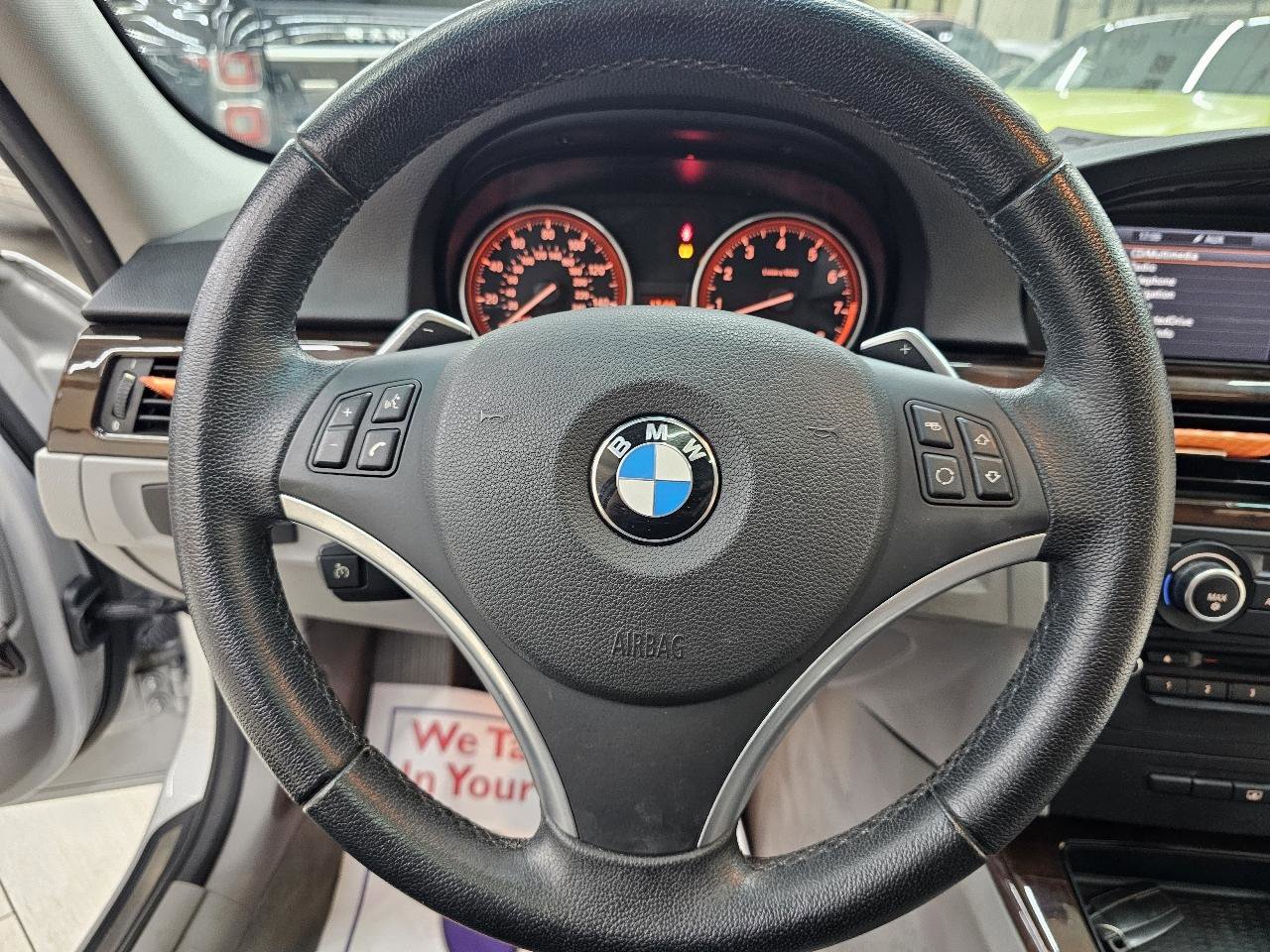 Used 2011 BMW 335i Sedan image 27