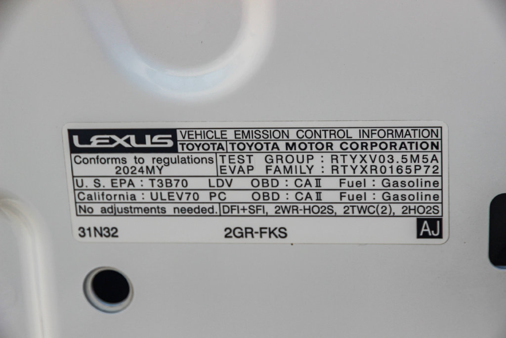 Certified 2024 Lexus RC 350 F Sport RWD image 28