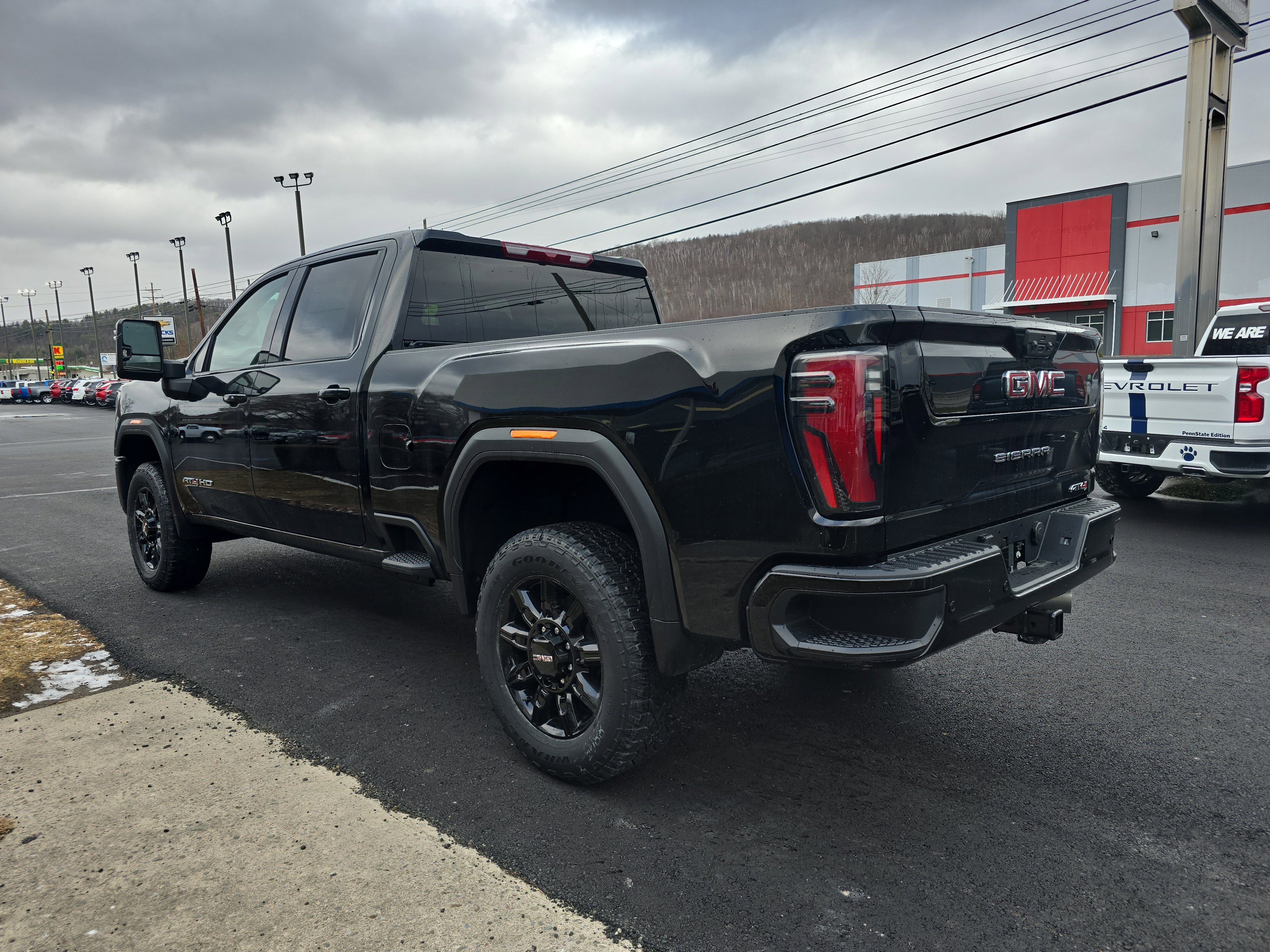 New 2026 GMC Sierra 2500 AT4 image 6