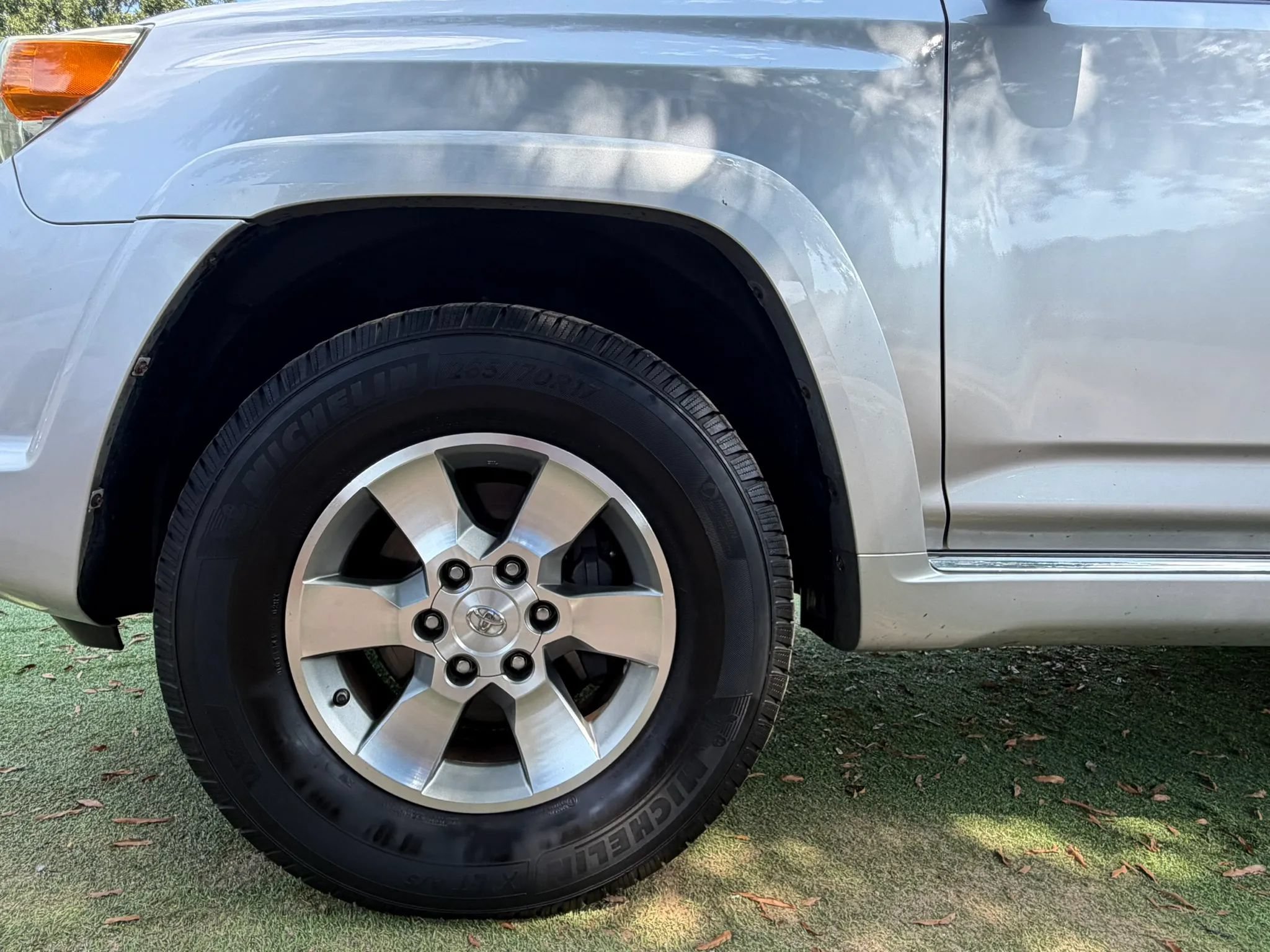 Used 2010 Toyota 4Runner SR5 AWD/4WD image 31