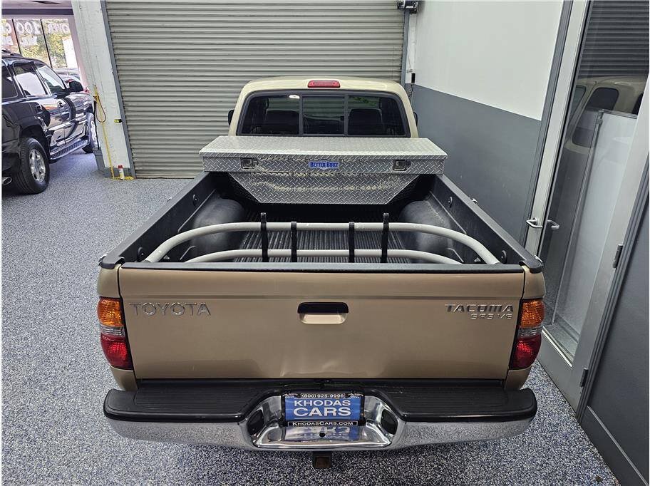 Used 2004 Toyota Tacoma 4x4 Xtracab V6 image 4
