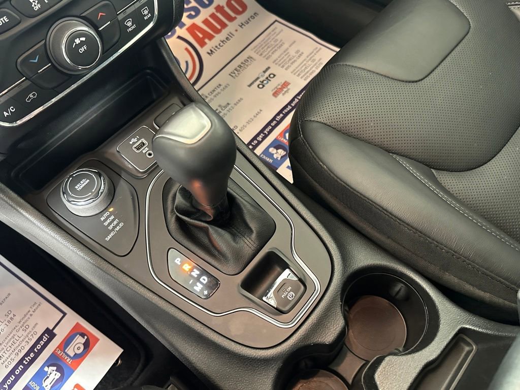 Used 2021 Jeep Cherokee Latitude Lux image 23