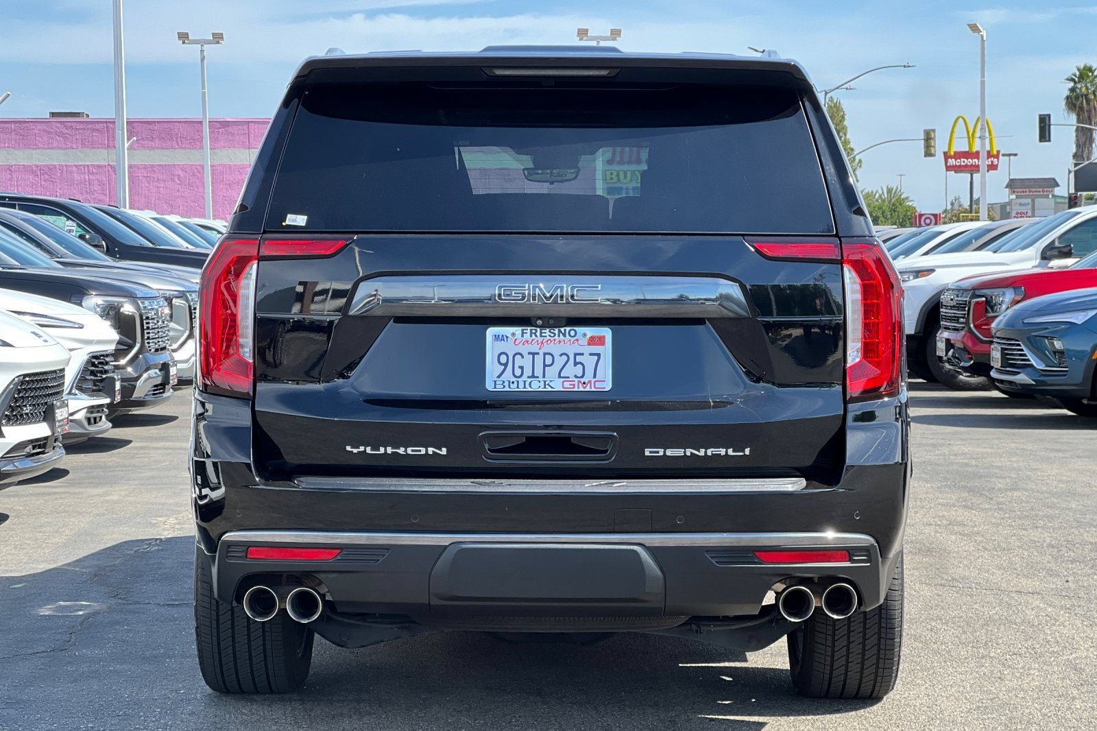 Used 2023 GMC Yukon Denali Ultimate AWD/4WD image 5