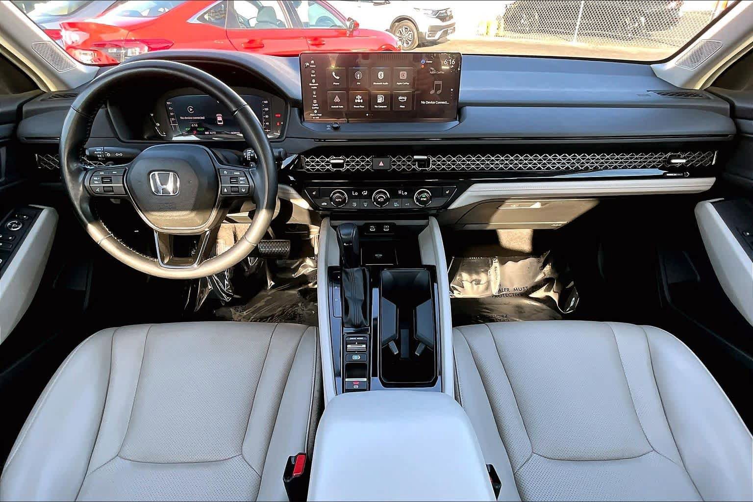 Used 2025 Honda Accord EX-L image 16