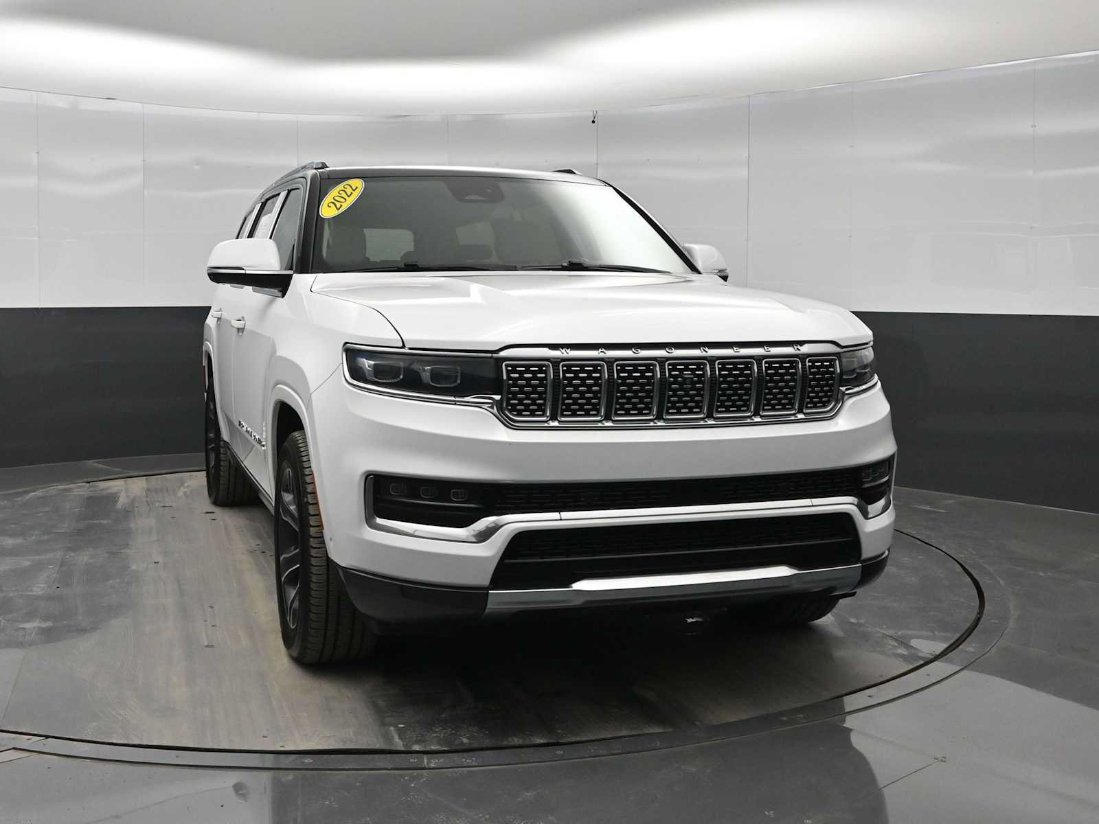 Used 2022 Jeep Grand Wagoneer Series I AWD/4WD image 2