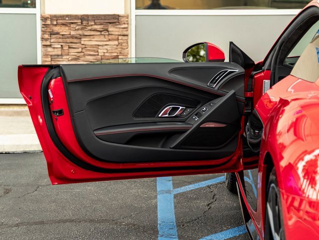 Used 2023 Audi R8 V10 performance image 12