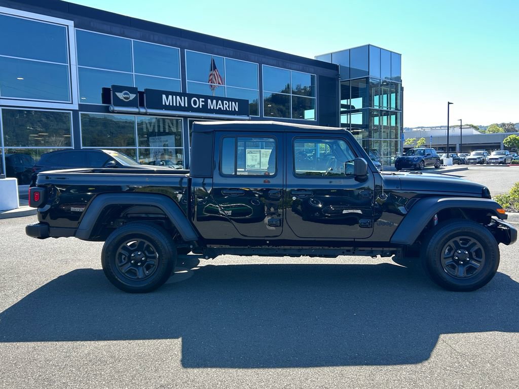 Used 2023 Jeep Gladiator Sport image 6