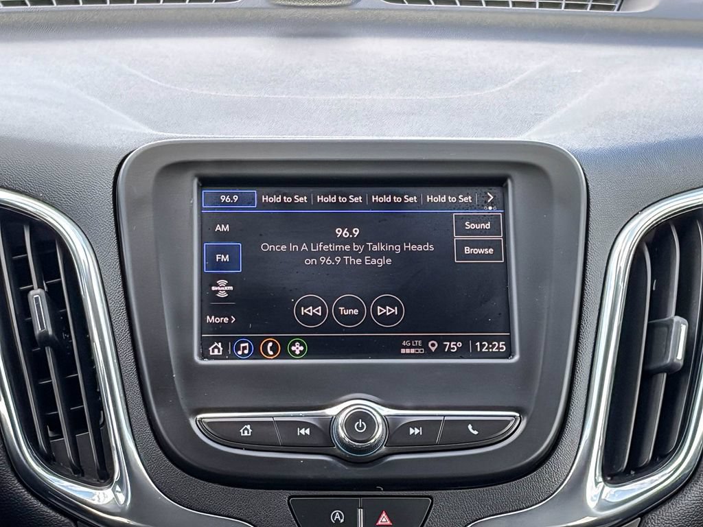 Used 2022 Chevrolet Equinox LT AWD/4WD image 16
