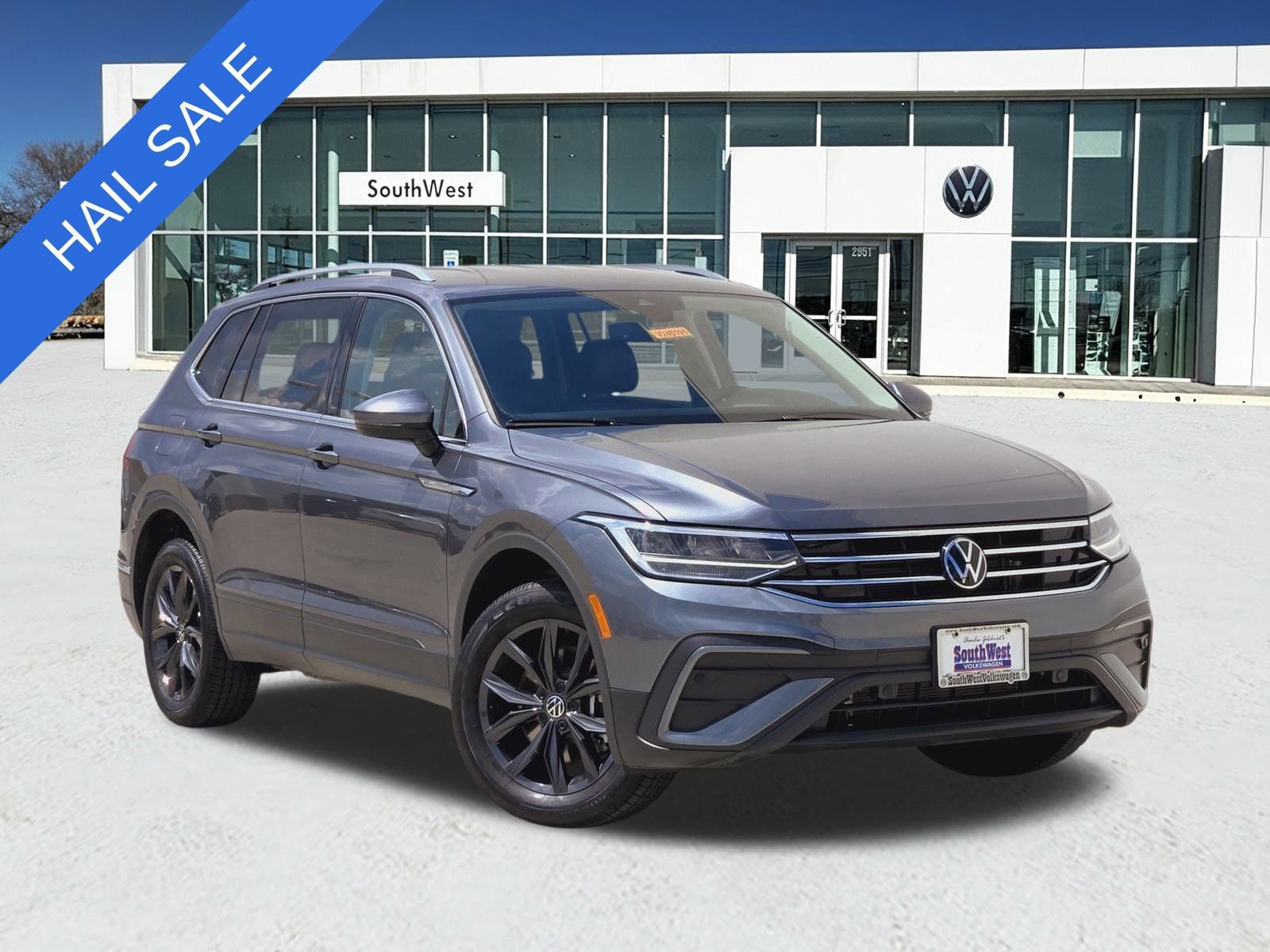 New 2024 Volkswagen Tiguan SE