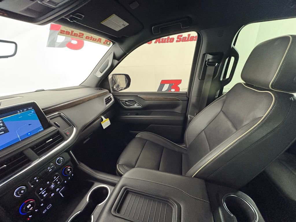 Used 2022 Chevrolet Suburban Premier image 33