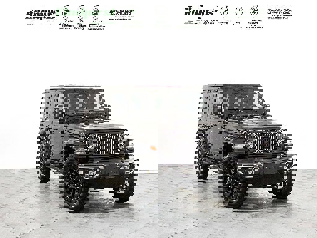 Used 2025 Jeep Wrangler Unlimited Sahara image 1