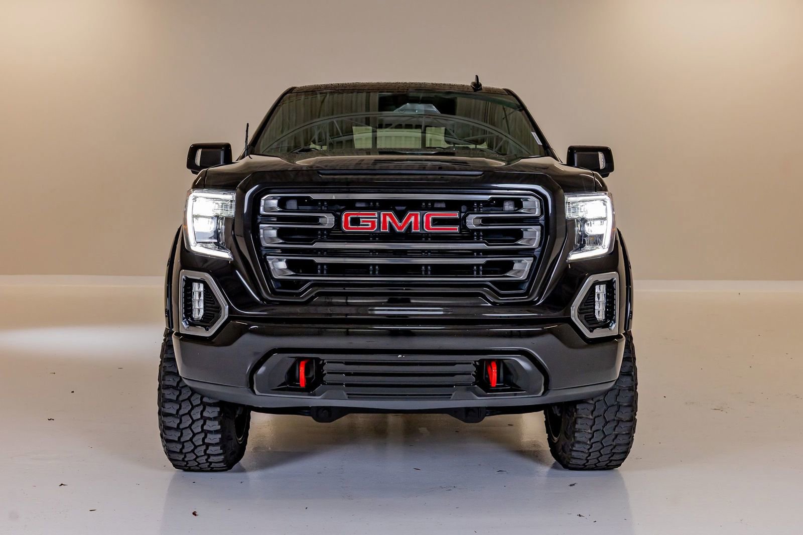 Used 2021 GMC Sierra 1500 AT4 w/ AT4 Preferred Package AWD/4WD video 2