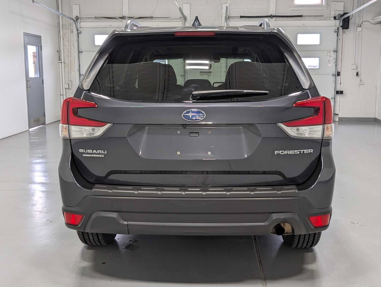 Used 2019 Subaru Forester Premium w/ Popular Package #1 AWD/4WD image 9