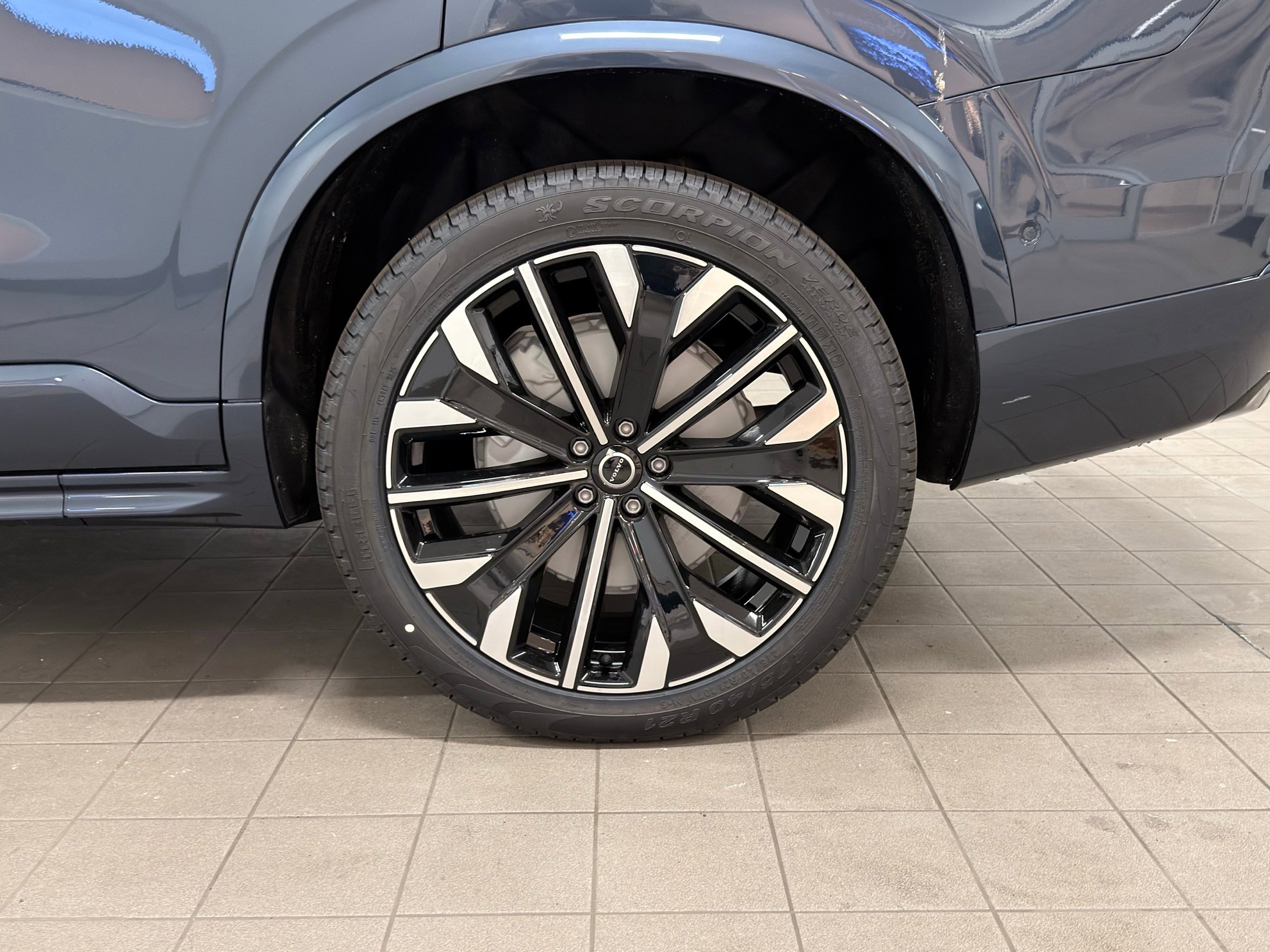 New 2026 Volvo XC90 T8 Ultra w/ Protection Package AWD/4WD image 10