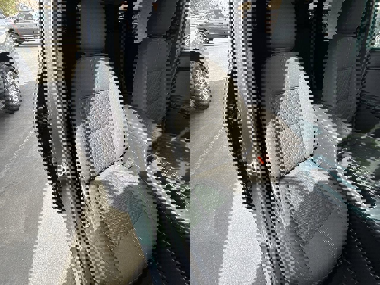 Used 2022 Chevrolet Blazer LT image 25