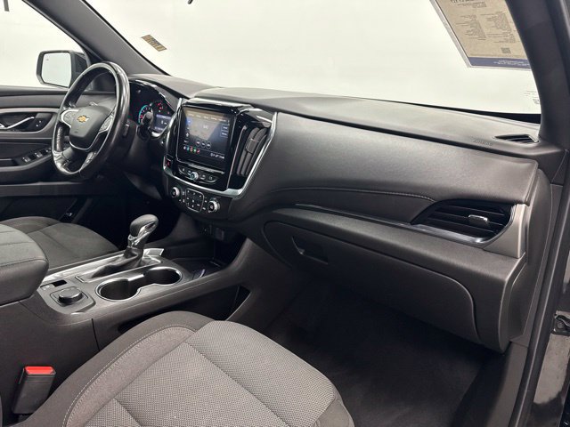 Used 2022 Chevrolet Traverse LT FWD image 30
