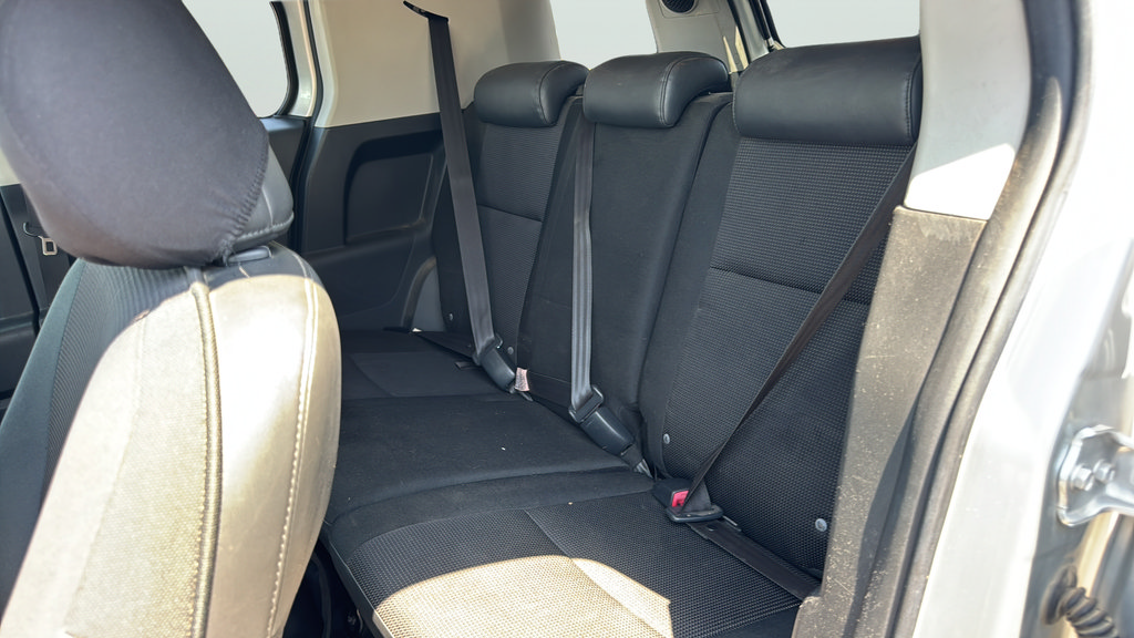 Used 2007 Toyota FJ Cruiser 4WD w/ Upgrade Pkg 1 image 32