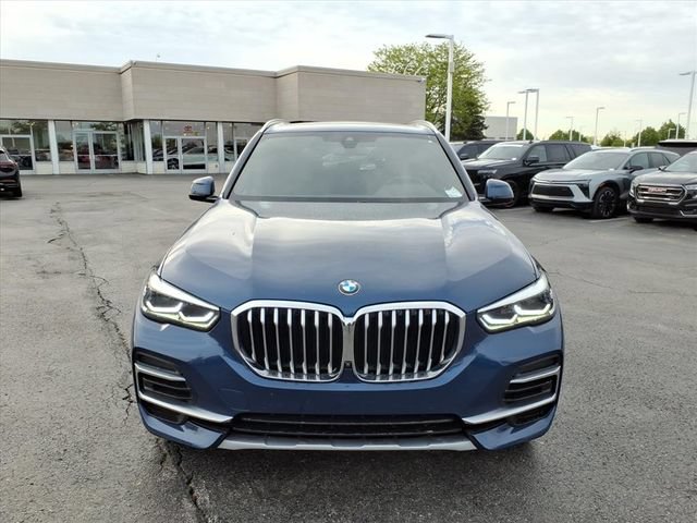 Used 2022 BMW X5 xDrive40i w/ Premium Package AWD/4WD image 14