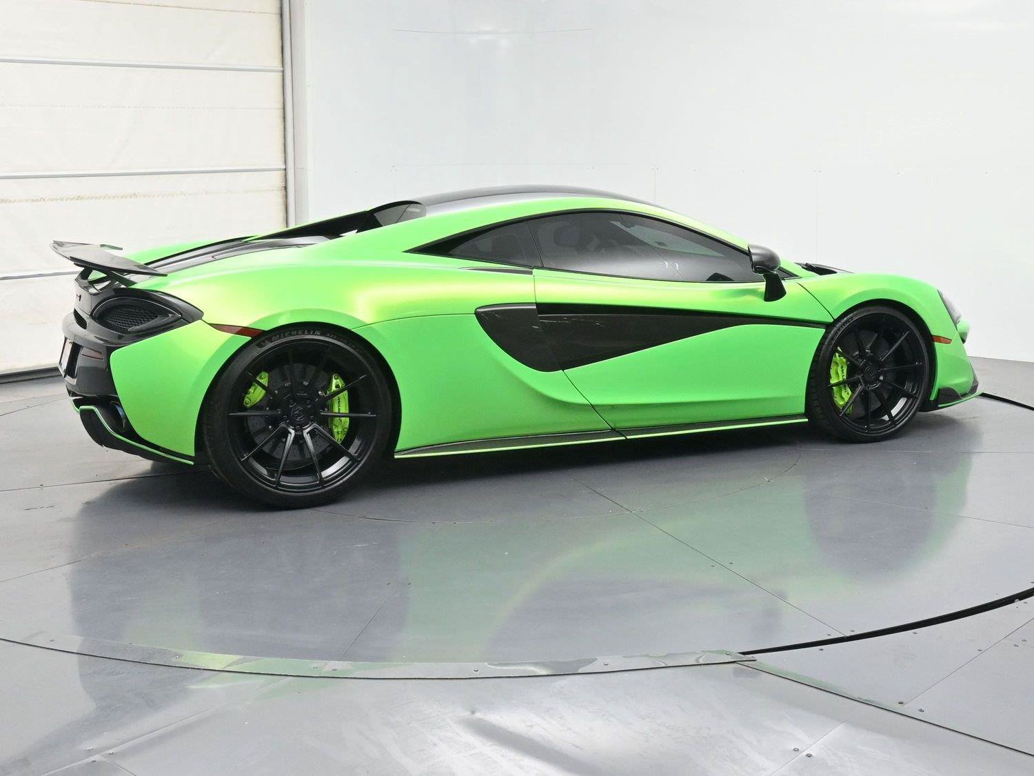 Used 2016 McLaren 570S Coupe RWD image 28