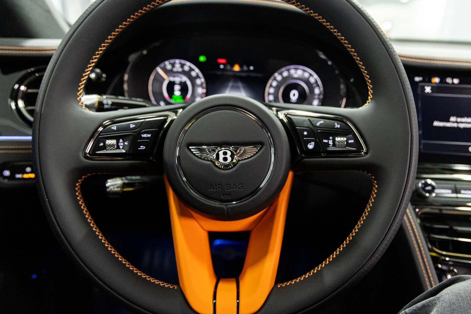 New 2025 Bentley Flying Spur Plug-In Hybrid image 26