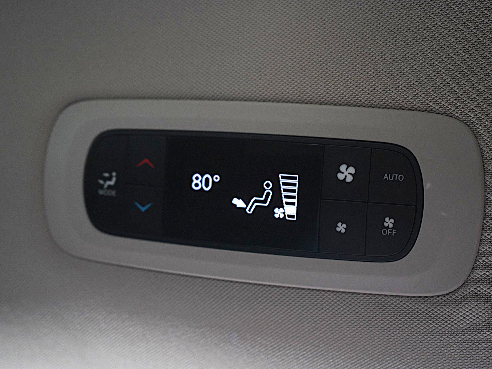 Used 2019 Chrysler Pacifica Touring-L image 16