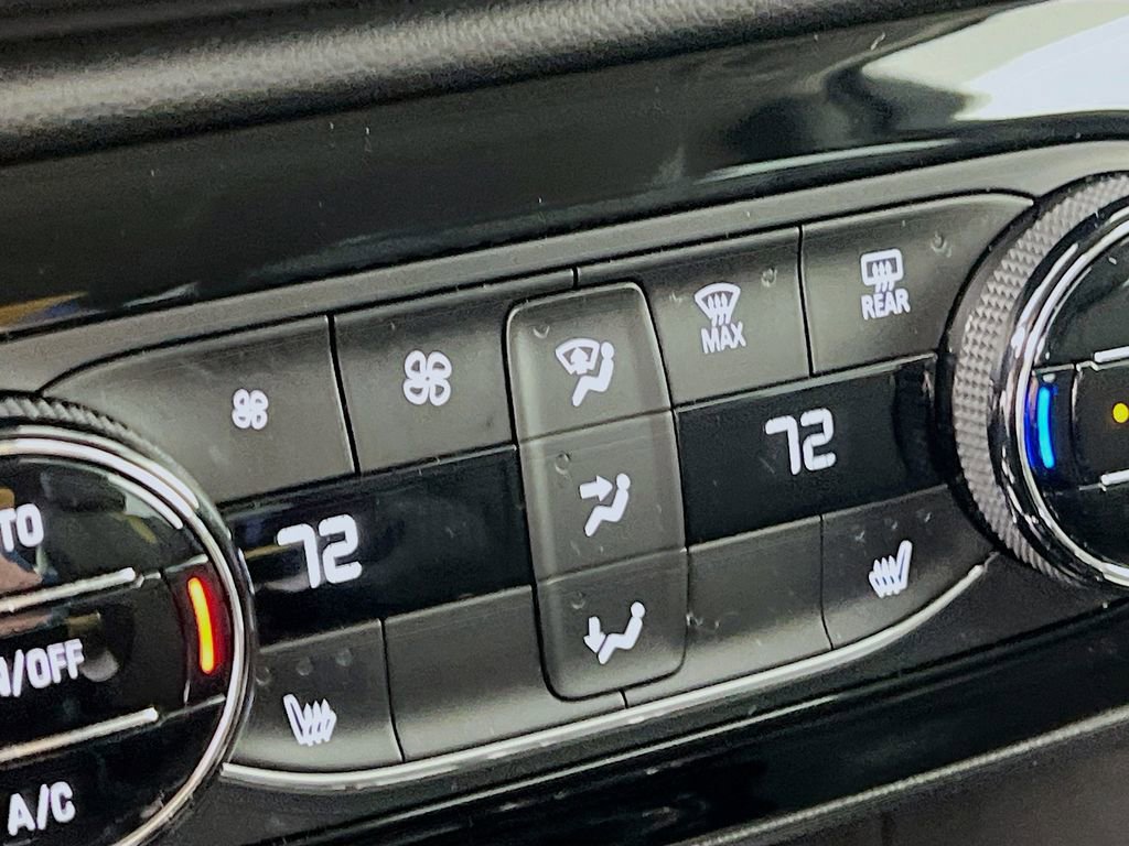 Used 2023 Buick Encore GX Select image 19