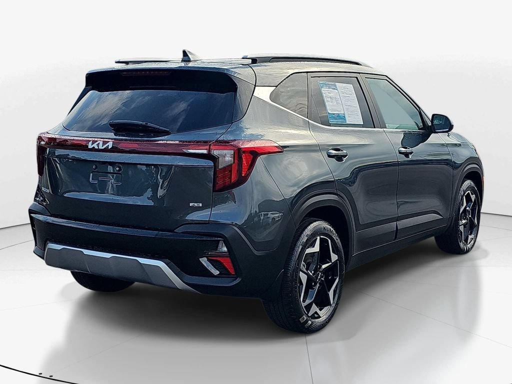 Used 2024 Kia Seltos EX AWD/4WD image 6