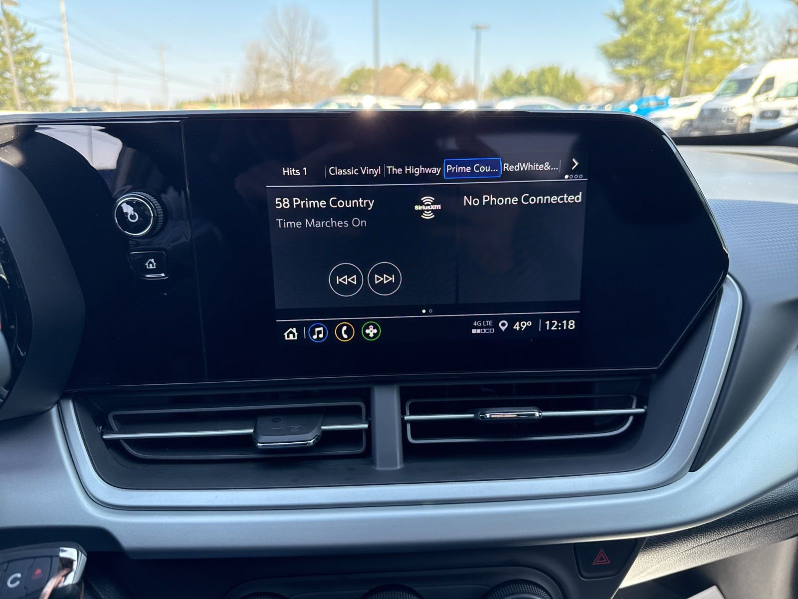 Used 2026 Chevrolet Trax RS FWD image 30