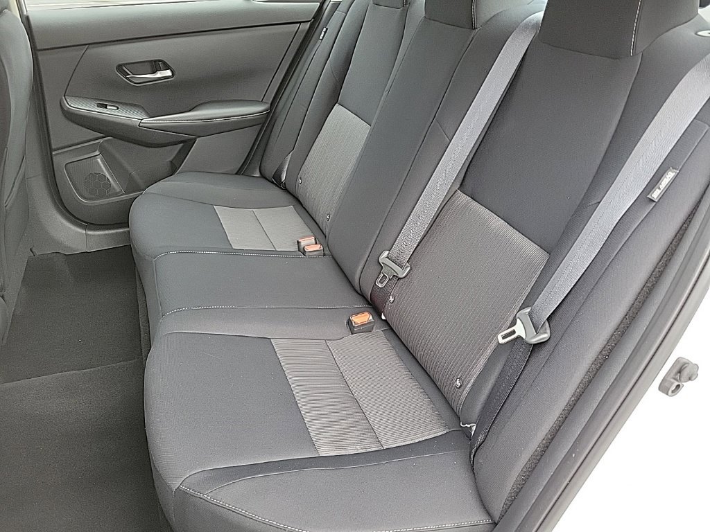 Used 2023 Nissan Sentra SV FWD image 13