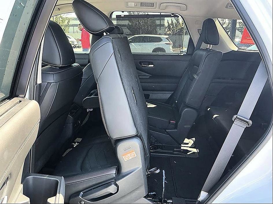 Certified 2024 Nissan Pathfinder Platinum w/ Cargo Package image 23