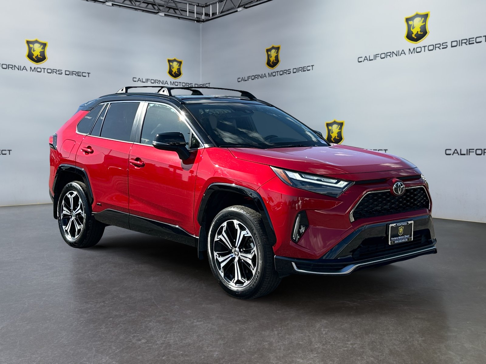 Used 2025 Toyota RAV4 XSE AWD/4WD image 7