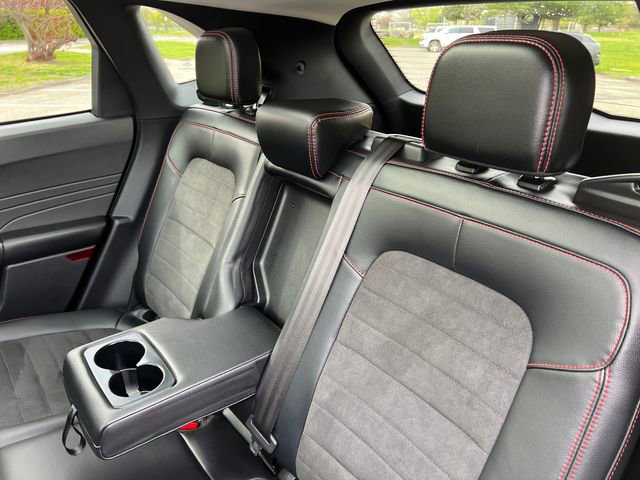 Used 2022 Ford Escape SEL w/ SEL Stealth AWD Package image 25