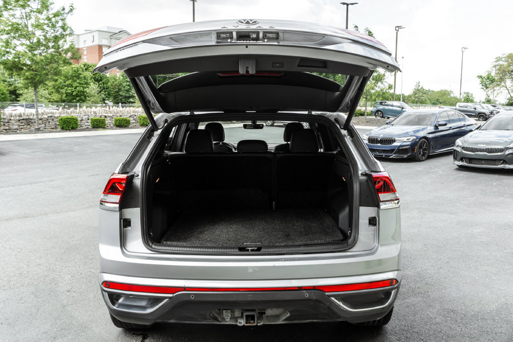 Used 2022 Volkswagen Atlas Cross Sport SE AWD/4WD image 30
