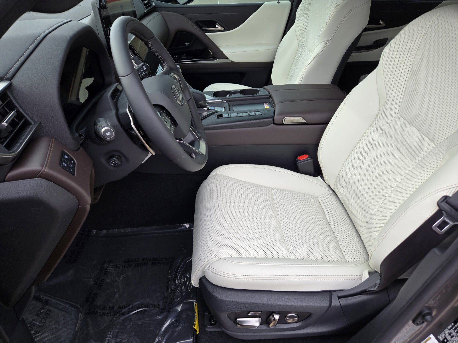 New 2026 Lexus LX 700h Luxury image 6